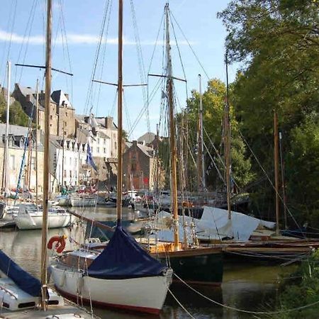 Petit Duplex Cocooning Lägenhet Férel Exteriör bild